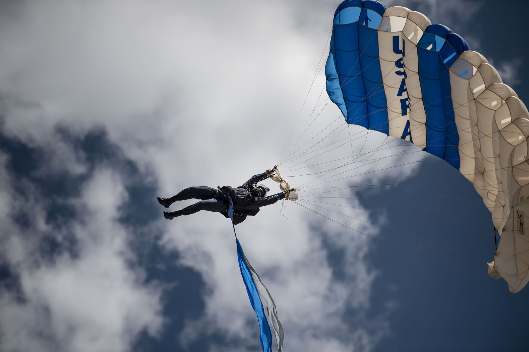 090119-s-AirForceFB 20.jpg